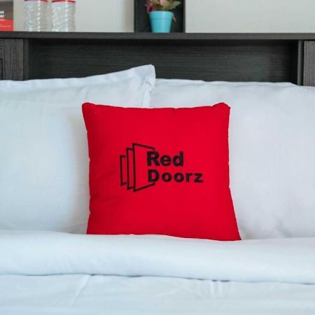 เรดดอร์ซ พลัส เนียร์ แมงโก้อเวนิว เซบู Hotel Cebu ภายนอก รูปภาพ